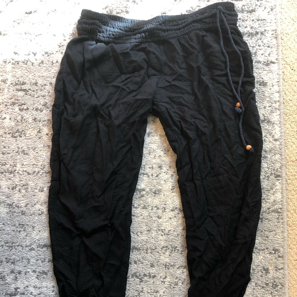 O’Neill Black Beach Crop Pant ~ EUC